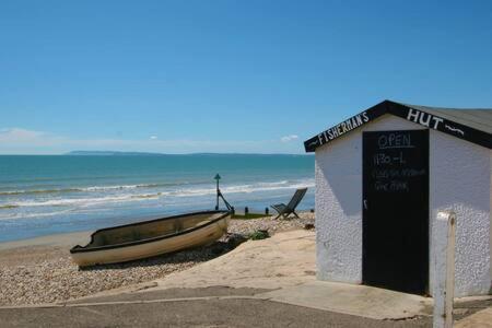 Charming Bolthole 400M To Beach Earnley Bagian luar foto