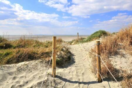 Charming Bolthole 400M To Beach Earnley Bagian luar foto