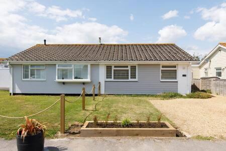 Charming Bolthole 400M To Beach Earnley Bagian luar foto