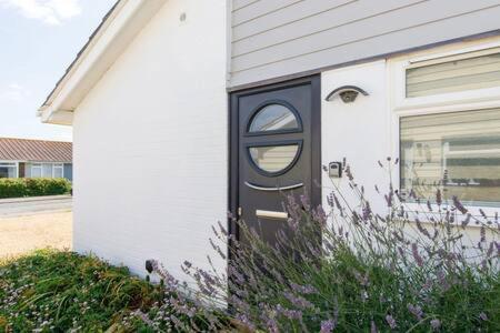 Charming Bolthole 400M To Beach Earnley Bagian luar foto